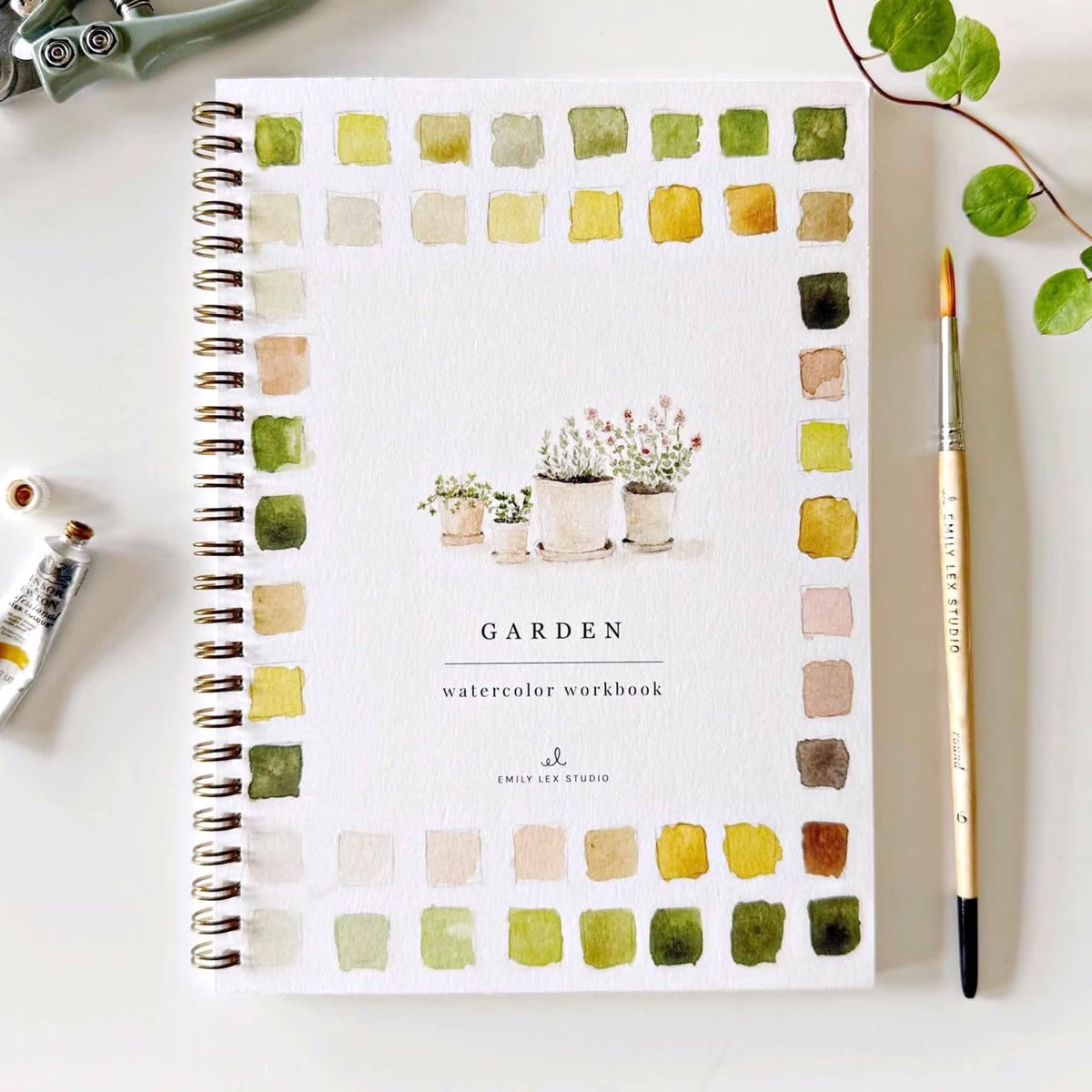 Akvarellia™ | Spark Your Creativity with Our Fun Watercolor Workbook!