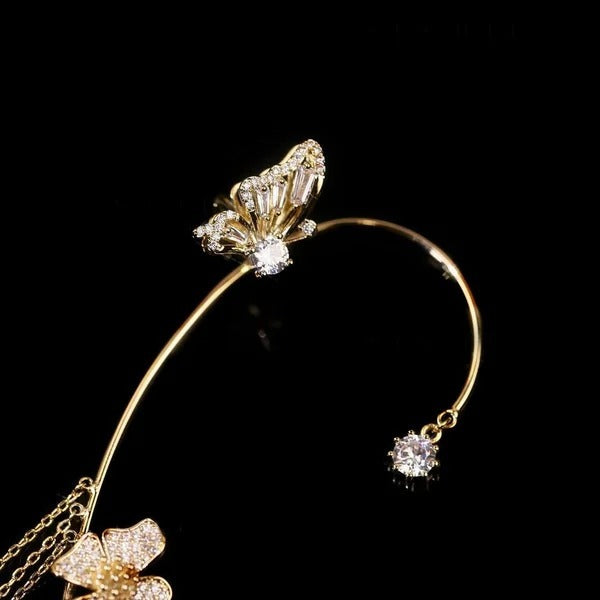 ✨🦋 Zirconia earrings with butterfly charm 💖✨